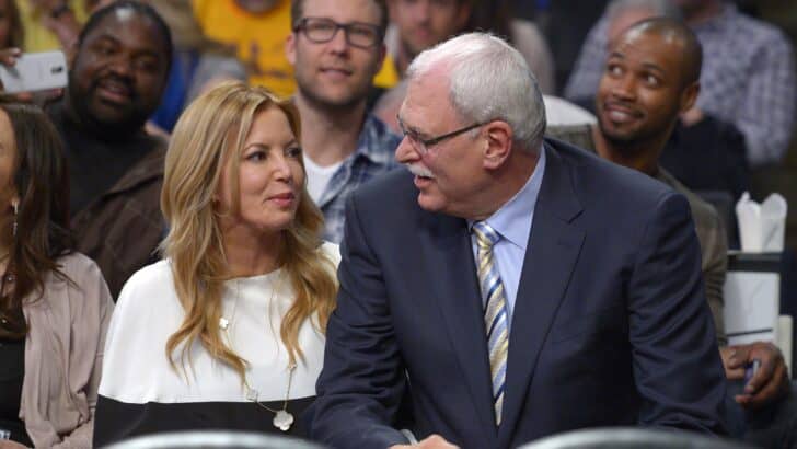When did Jeanie Buss and Phil Jackson split?